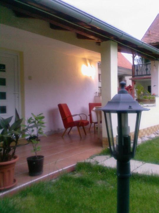 Platanus Bed and Breakfast Beckov Buitenkant foto