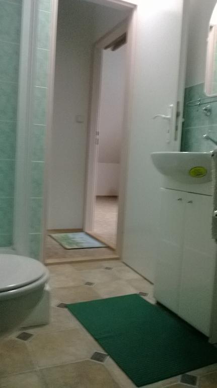 Platanus Bed and Breakfast Beckov Kamer foto